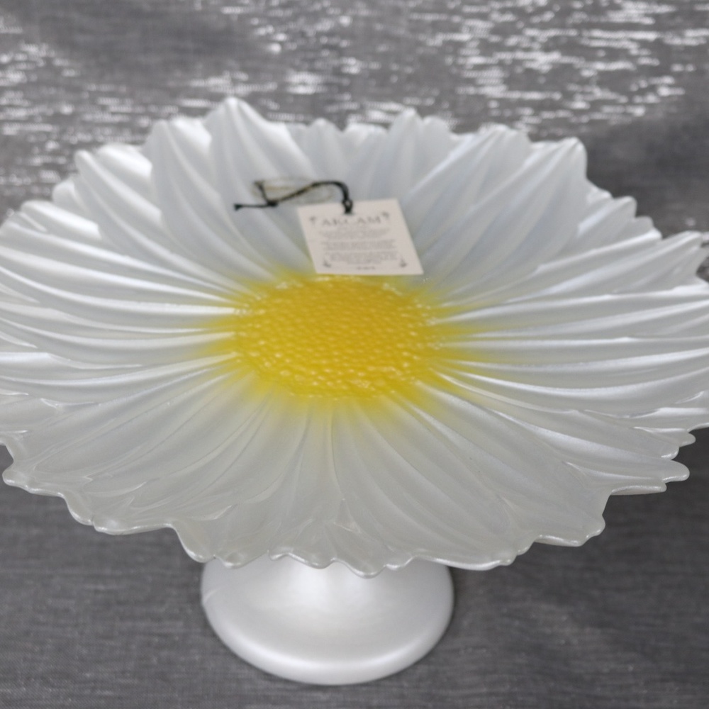 AKCAM FLOWER SHAPED GLASS CAKE PLATE DESSERT PEDESTAL STAND MADE IN TURKEY - NEW